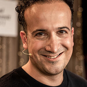 Poesie trifft Purpose – Lachen erlaubt, Teamspirit garantiert