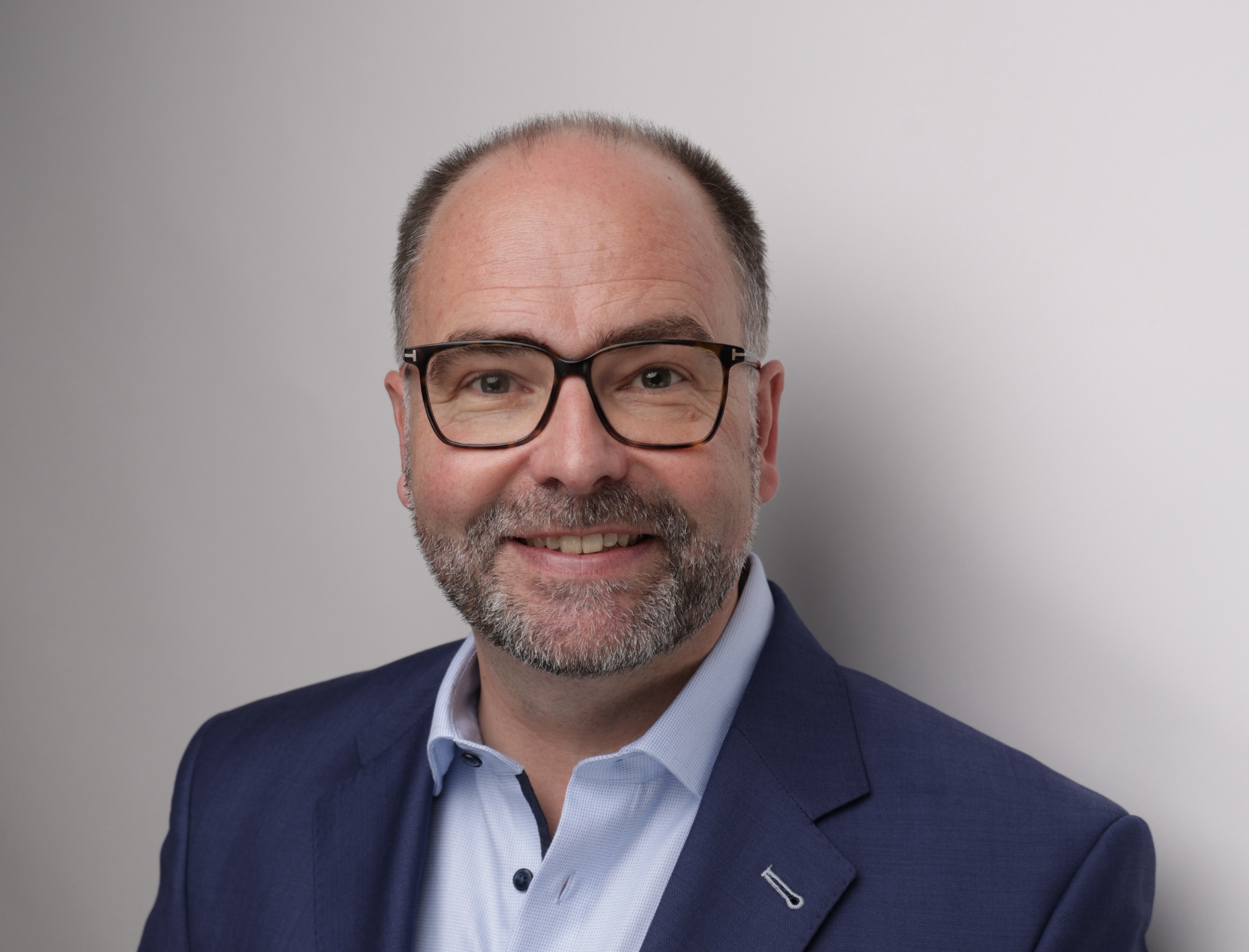 Digitale Transformation neu gedacht – KI wirksam machen statt nur implementieren Digitale Transformation neu gedacht – KI wirksam machen statt nur implementieren